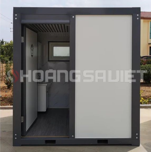 Toilet lắp ghép 2 buồng đơn giản, giá rẻ Toilet lắp ghép 2 buồng đơn giản, giá rẻ