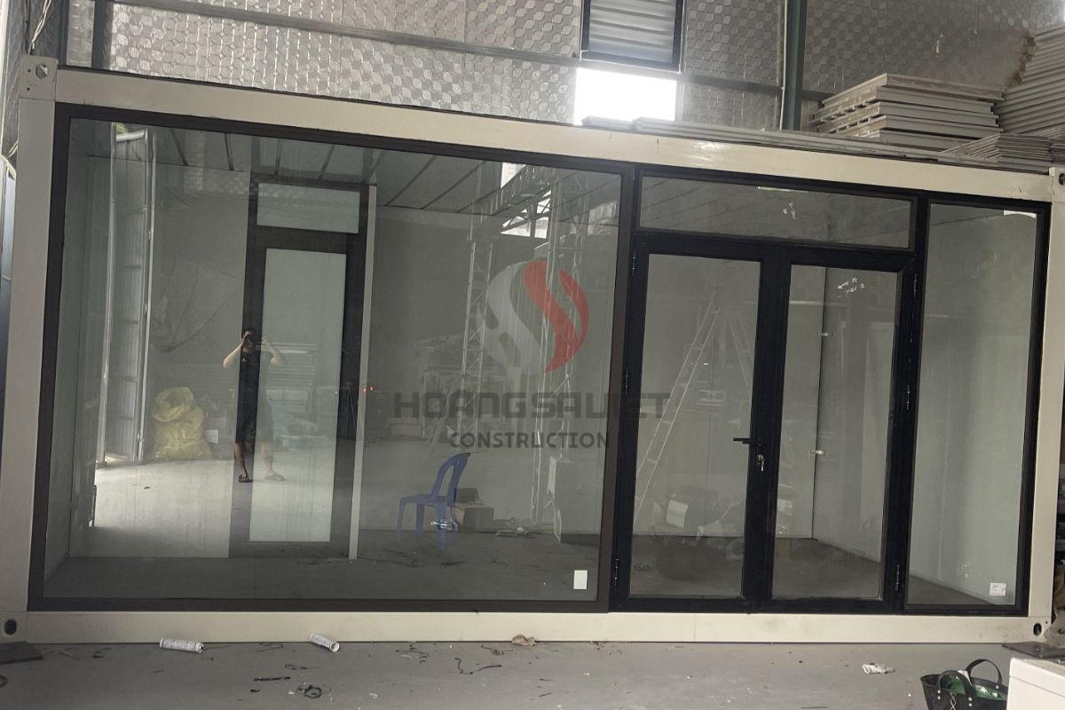 Completing the assembled container office